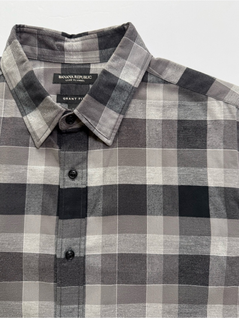 Banana Republic Black Gray Plaid Luxe Flannel Shirt Men’s L